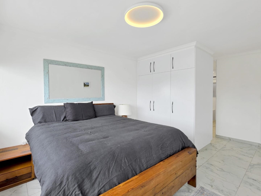 To Let 2 Bedroom Property for Rent in Sea Point Western Cape